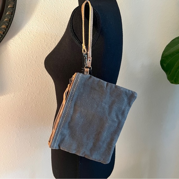 Myra Bag ADVENTURE BEGINS Distressed Pouch Wristlet Pouch Zip Pouch Clutch NEW - Picture 5 of 13